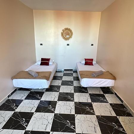 Soraya Guest House Surf Camp & Restaurant Imsouane Buitenkant foto